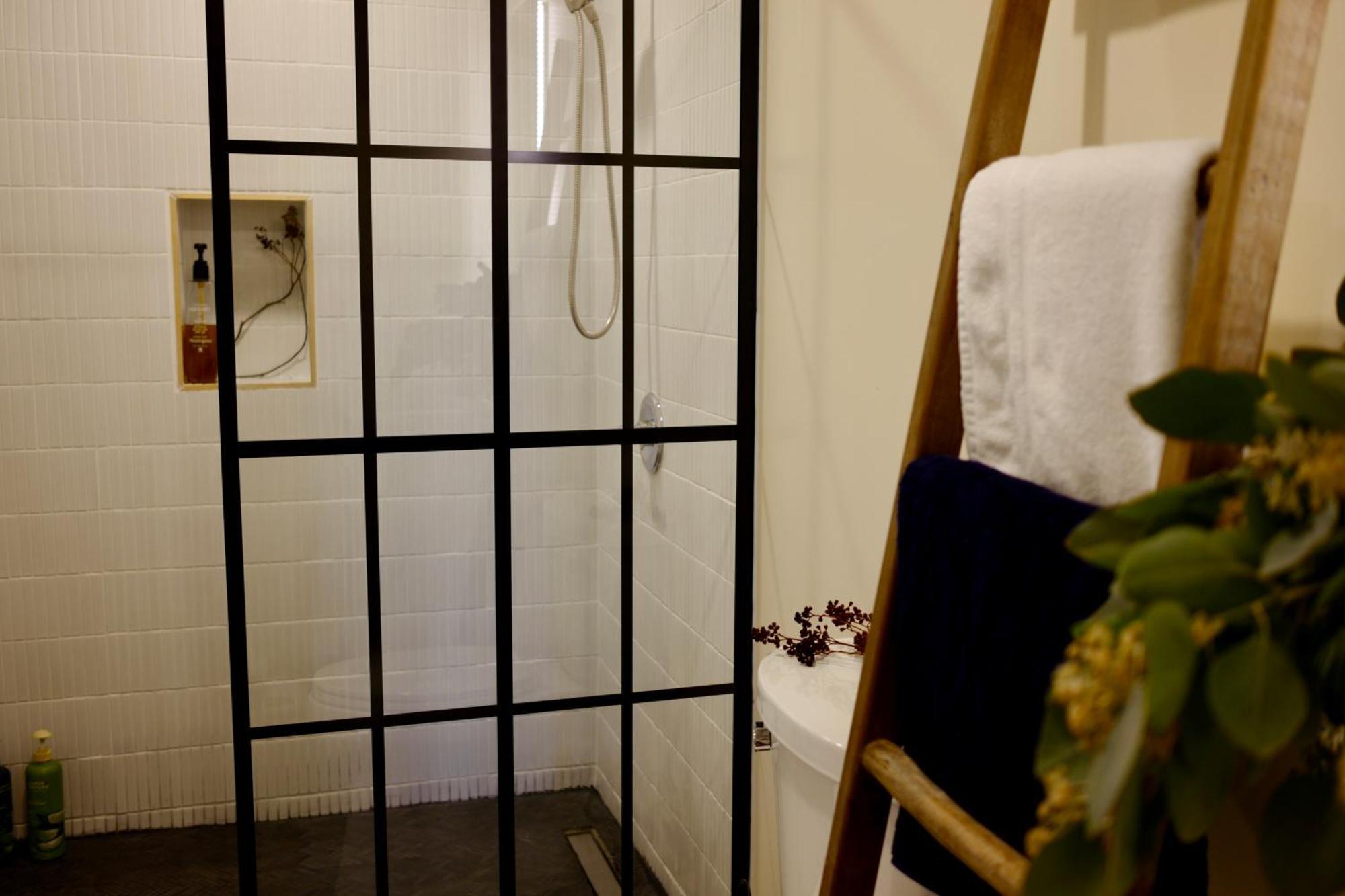Hollywood Hills Haven-Guest House 로스앤젤레스 외부 사진